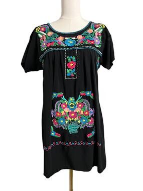 Izzy & Lola Embroidered Mini Dress Small Black Floral Boho Floral Cottagecore